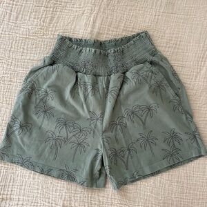 Tea Collection Palm Print Shorts Size 8 Green Elastic Waist Girls